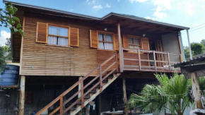  Casa de madeira em Caxias do Sul  Кашиас-Ду-Сул